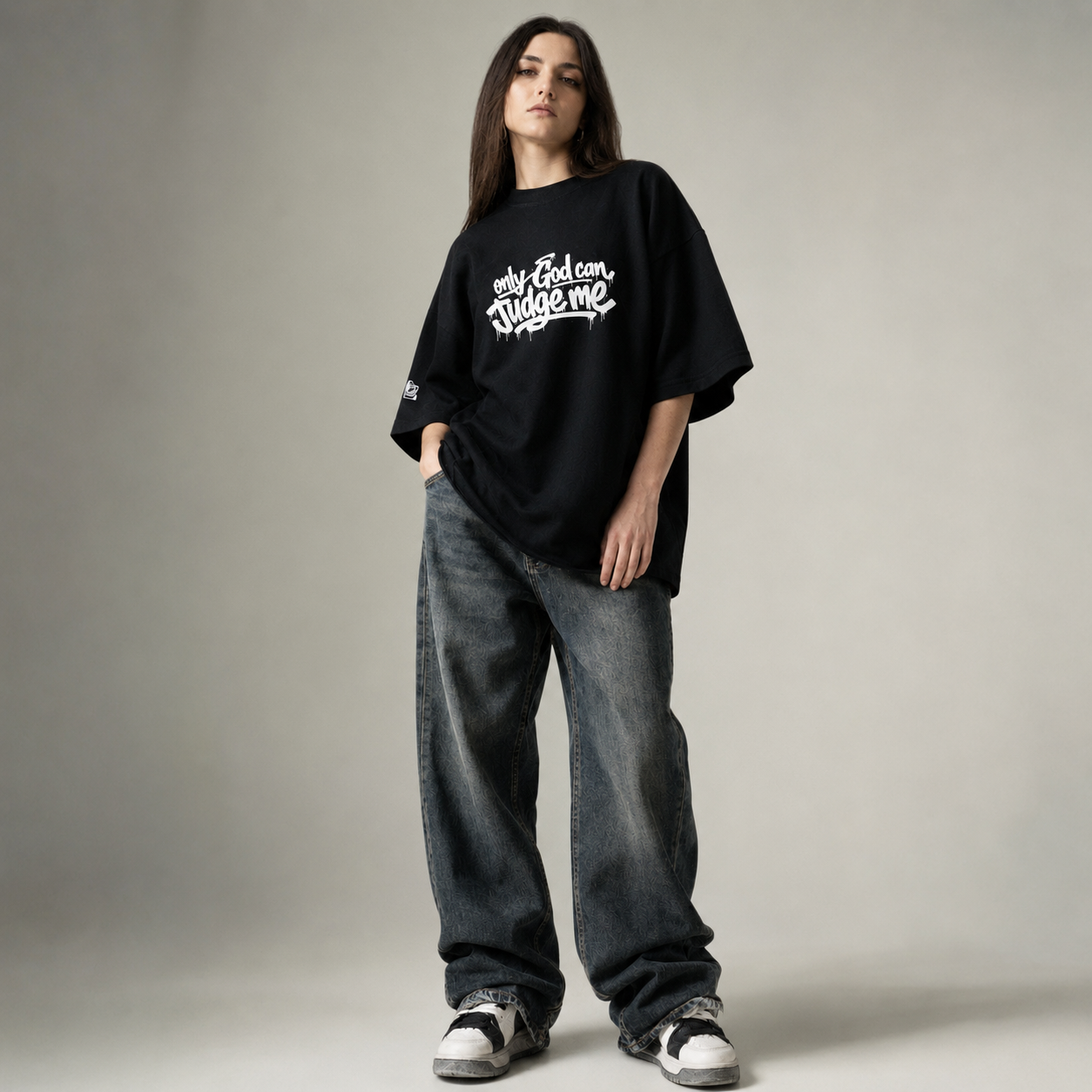 Oversized high neck t-shirt organic (white logo)